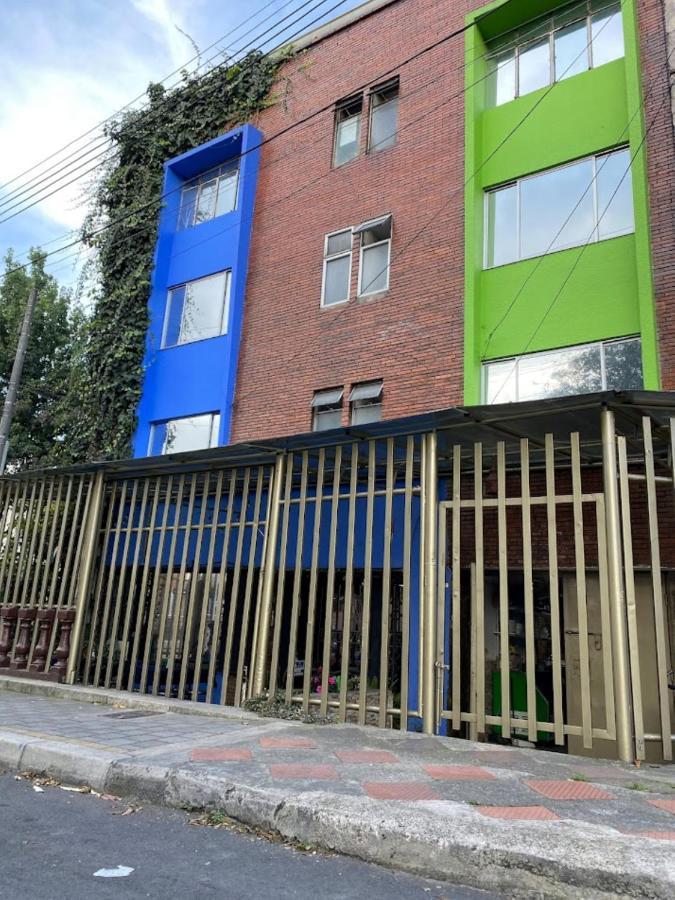 Hotel Victoria 26 Bogotá Esterno foto